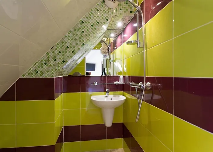 Mimosa Hotel *