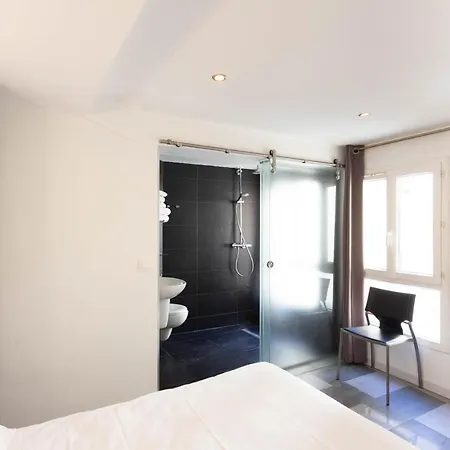 Mimosa Hotell Paris