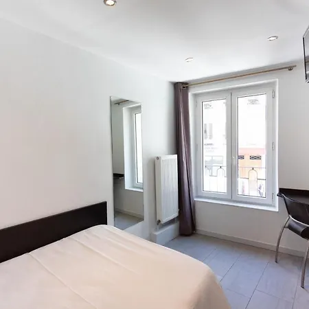 Mimosa Hotel Paris