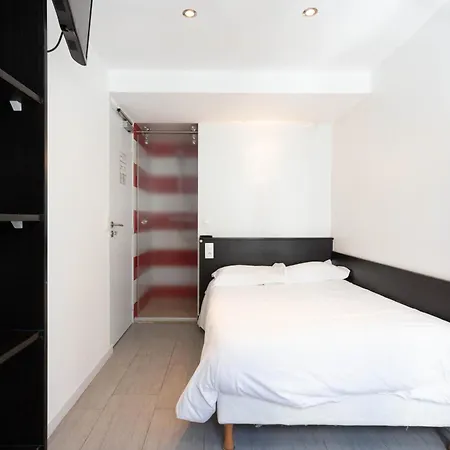 Mimosa Hotel