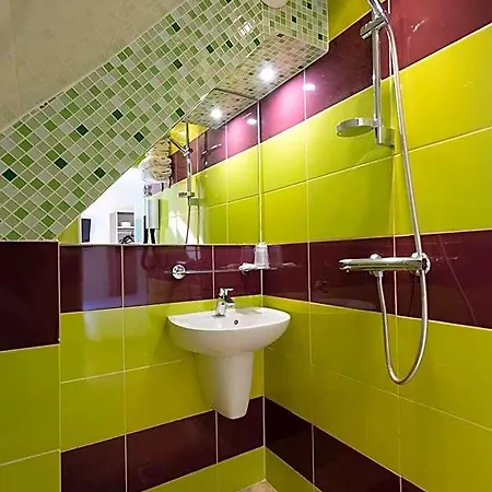 Mimosa Hotel *