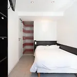 Mimosa Hotel